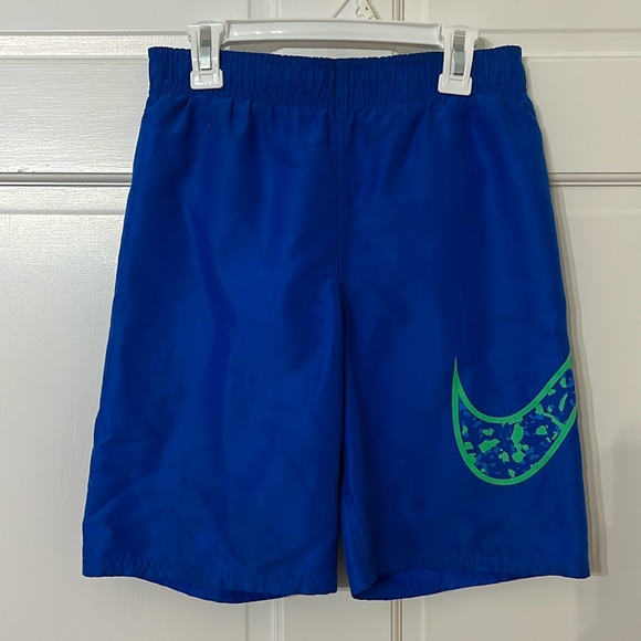 Boys Nike Swim Trunks Great Condition - Picture 1 of 6